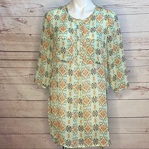 Fig and Flower High Low Partial Button Tunic Sz M